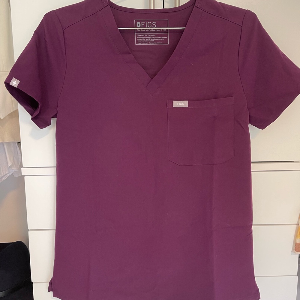 Figs Deep Purple Catarina Top